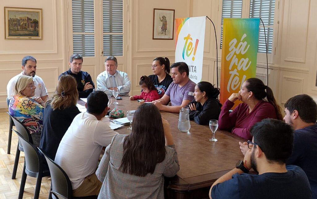 El Municipio mantuvo un encuentro con la comunidad educativa de la Escuela N° 10 de Lima