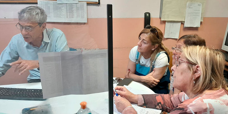 Reunión con directivos de Primaria 10 por obra a realizarse